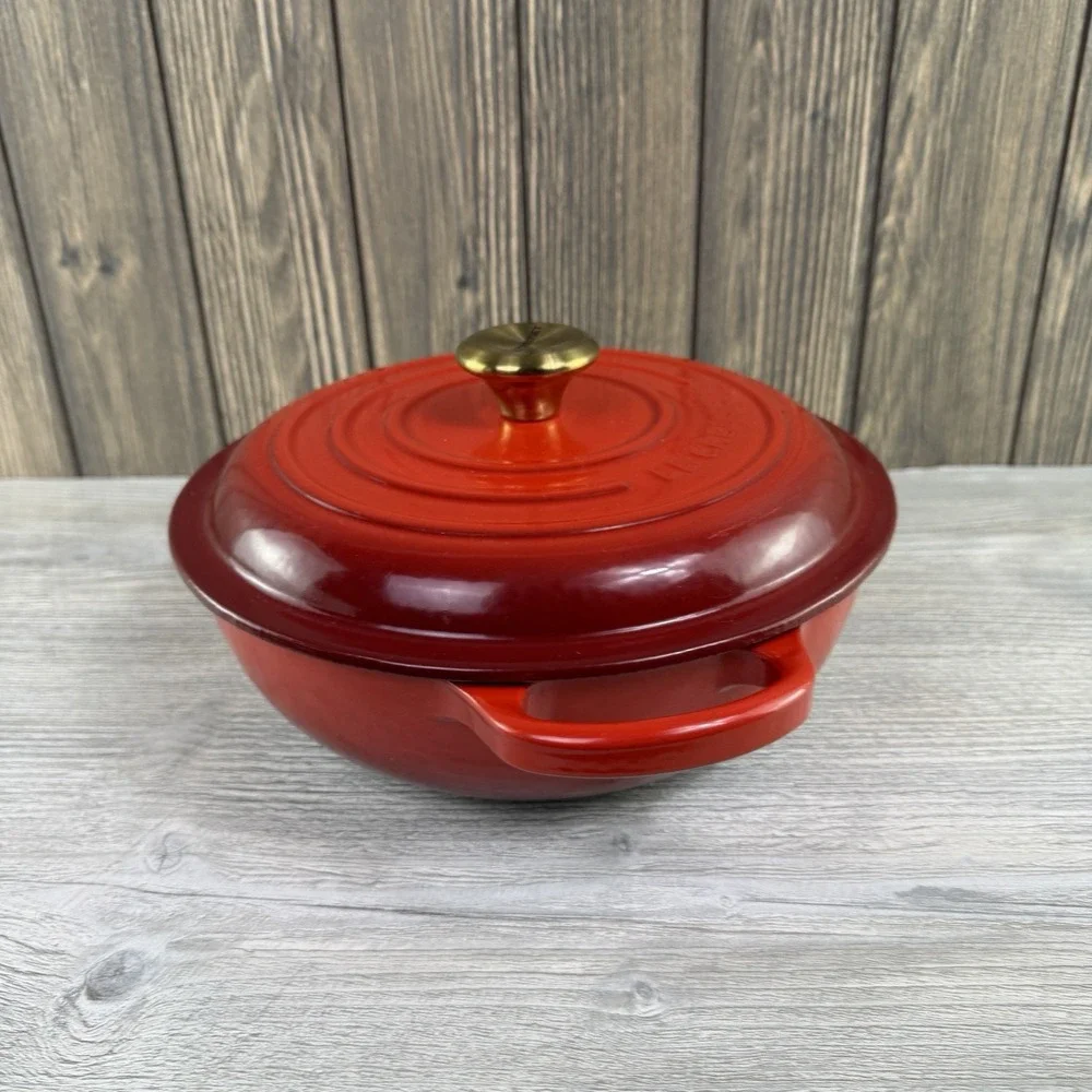 Le Creuset Signature Round Stew Pot 2.5 Qt Cerise Red Cast Iron 22cm Gold Knob